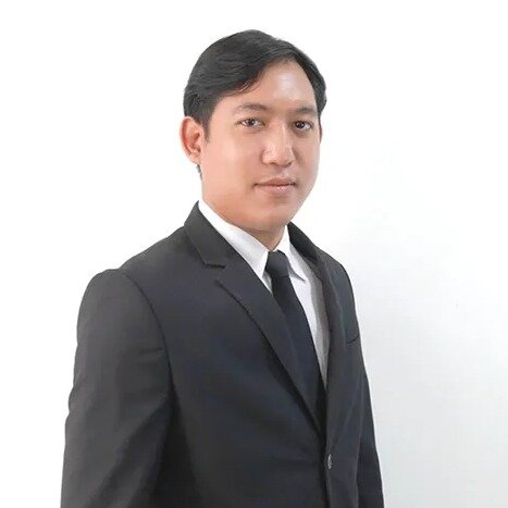 Mr.Thanawat Suthiruck